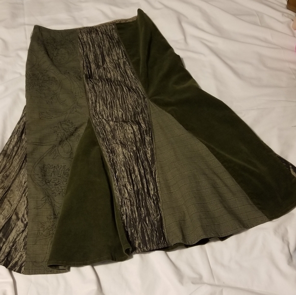 Basil & Maude Skirt Size 8 Color Militar Green - Picture 2 of 8